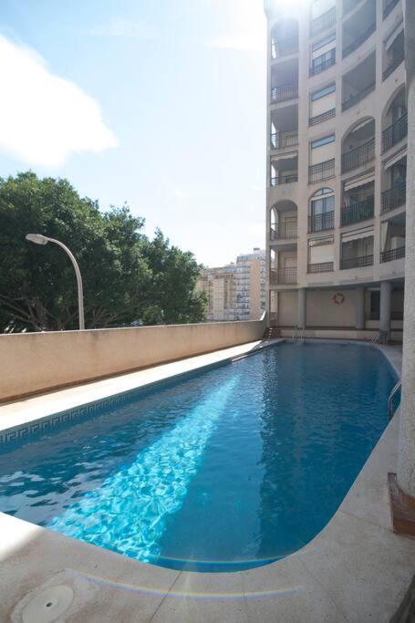 Espectacular Piso Con Piscina, A 100 M De La Playa Apartment